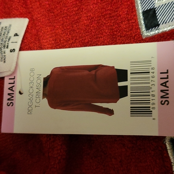 Christmas Sweater - Picture 4 of 4